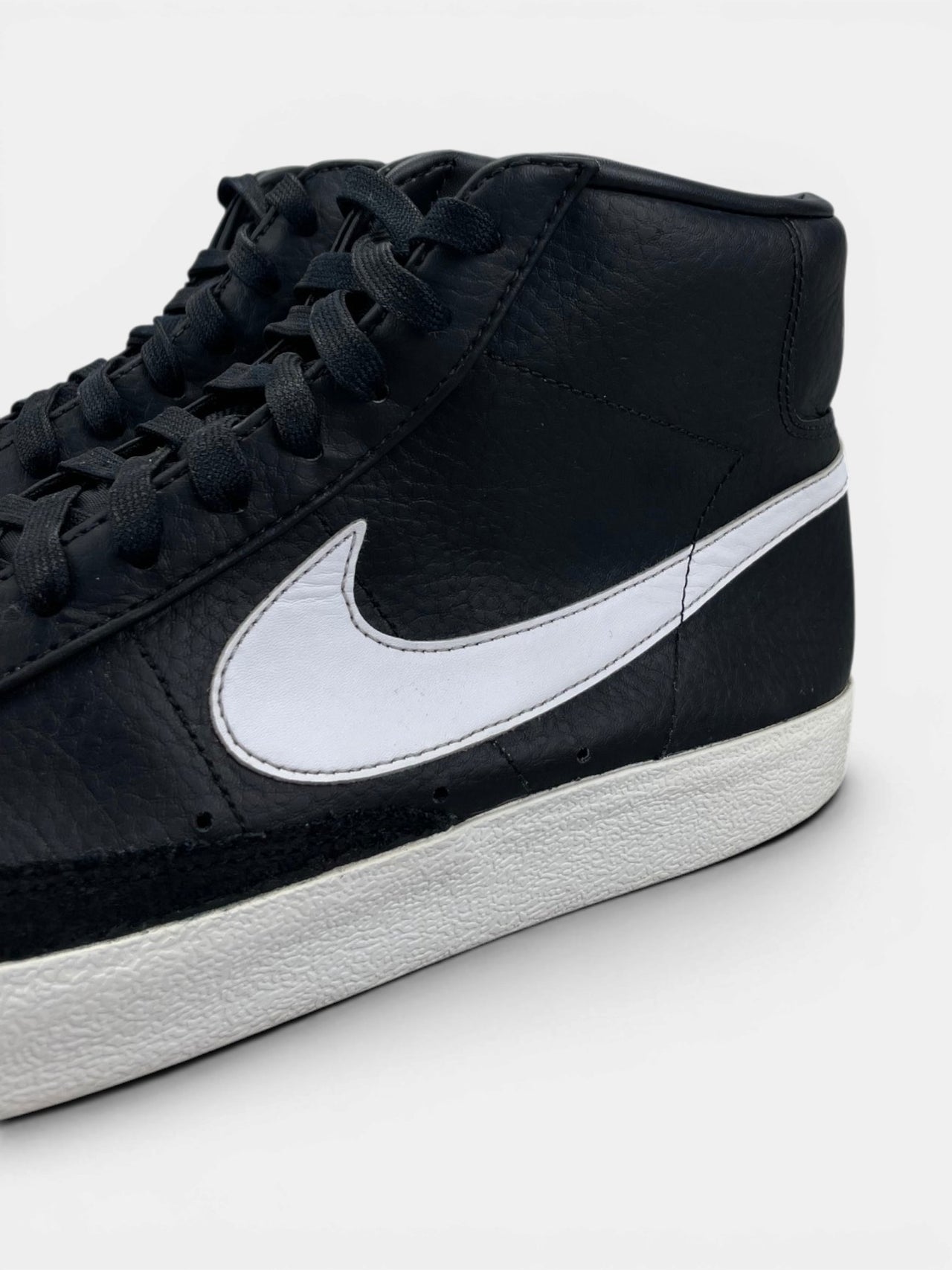 Nike Blazer Mid '77 Vintage Black Sail — buty sportowe męskie w bardzo dobrym stanie rozmiar 44.5, opcjonalne zdjęcie 1