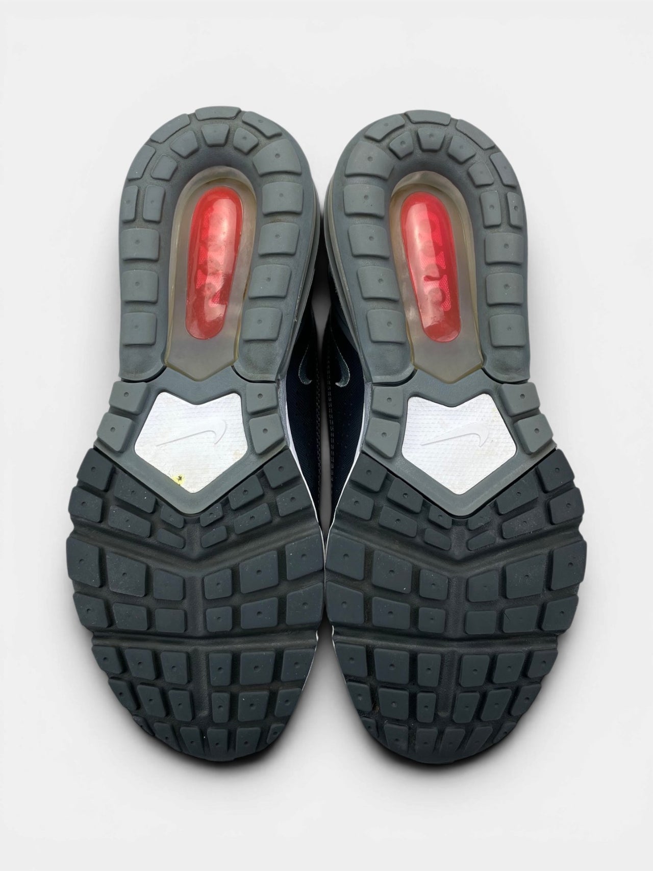 Nike Air Max Pulse Black Bright Crimson — buty sportowe męskie w bardzo dobrym stanie rozmiar 42, podeszwa