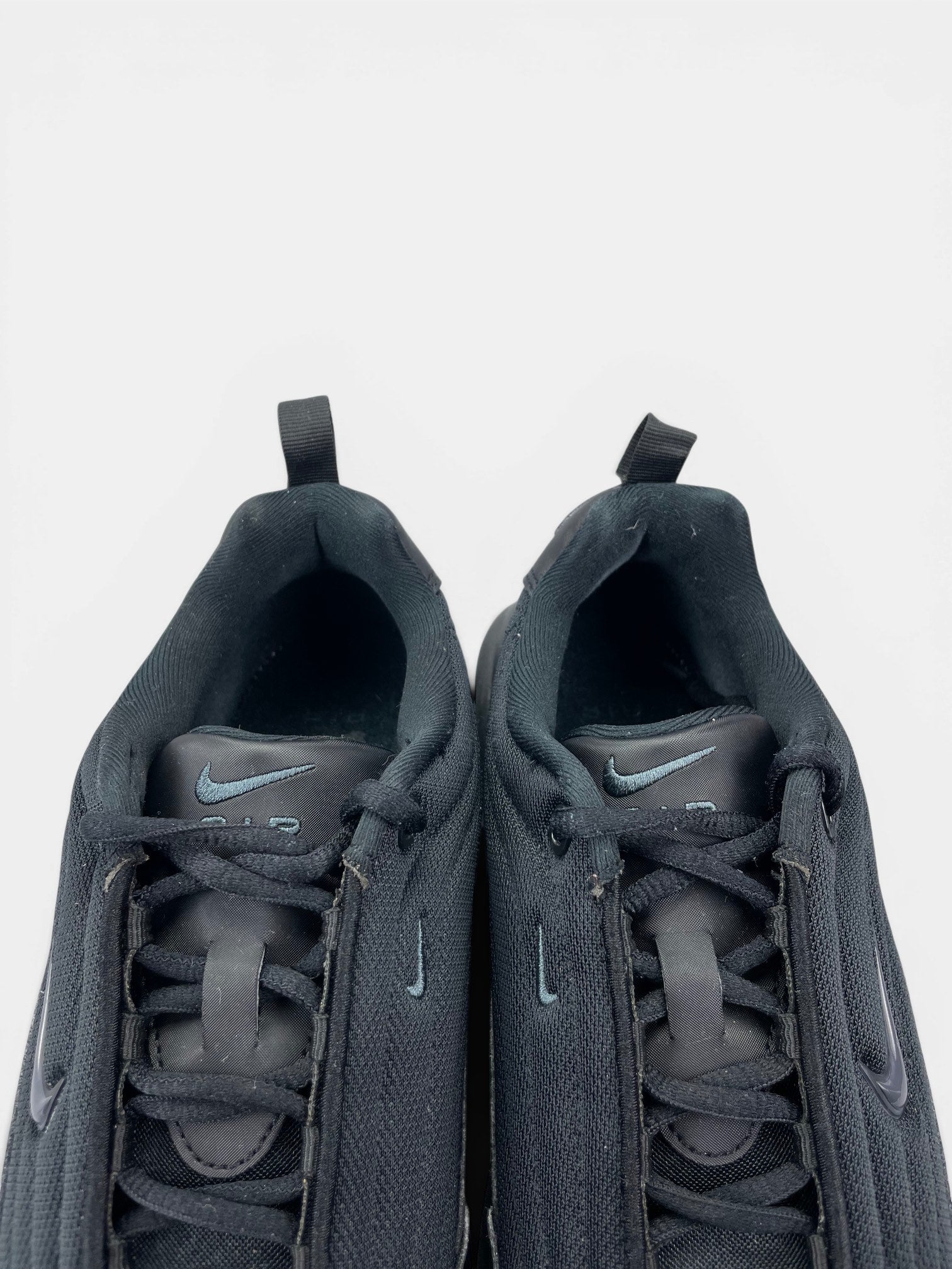 Nike Air Max Portal — buty sportowe damskie w bardzo dobrym stanie rozmiar 38, zapiętki butów