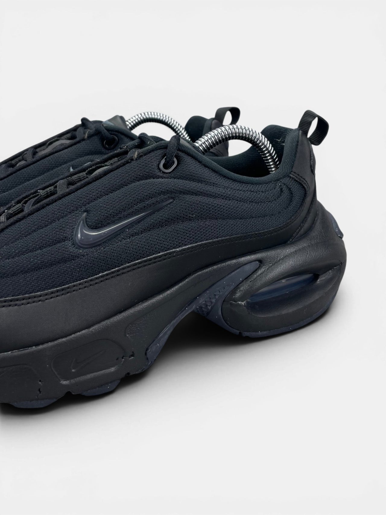 Nike Air Max Portal — buty sportowe damskie w bardzo dobrym stanie rozmiar 38, opcjonalne zdjęcie 1
