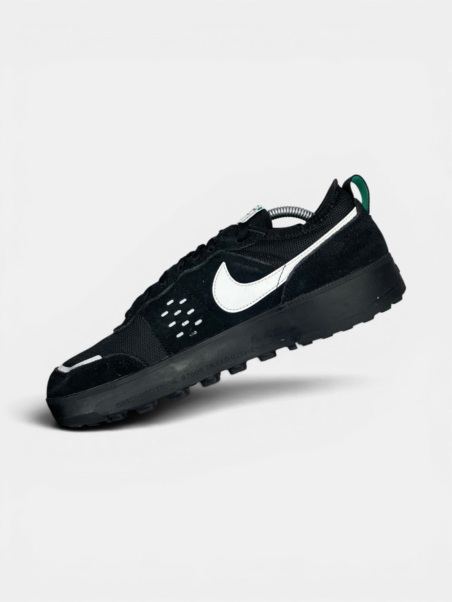 Nike C1TY — buty sportowe męskie w bardzo dobrym stanie rozmiar 43, wewnętrzny panel prawego buta