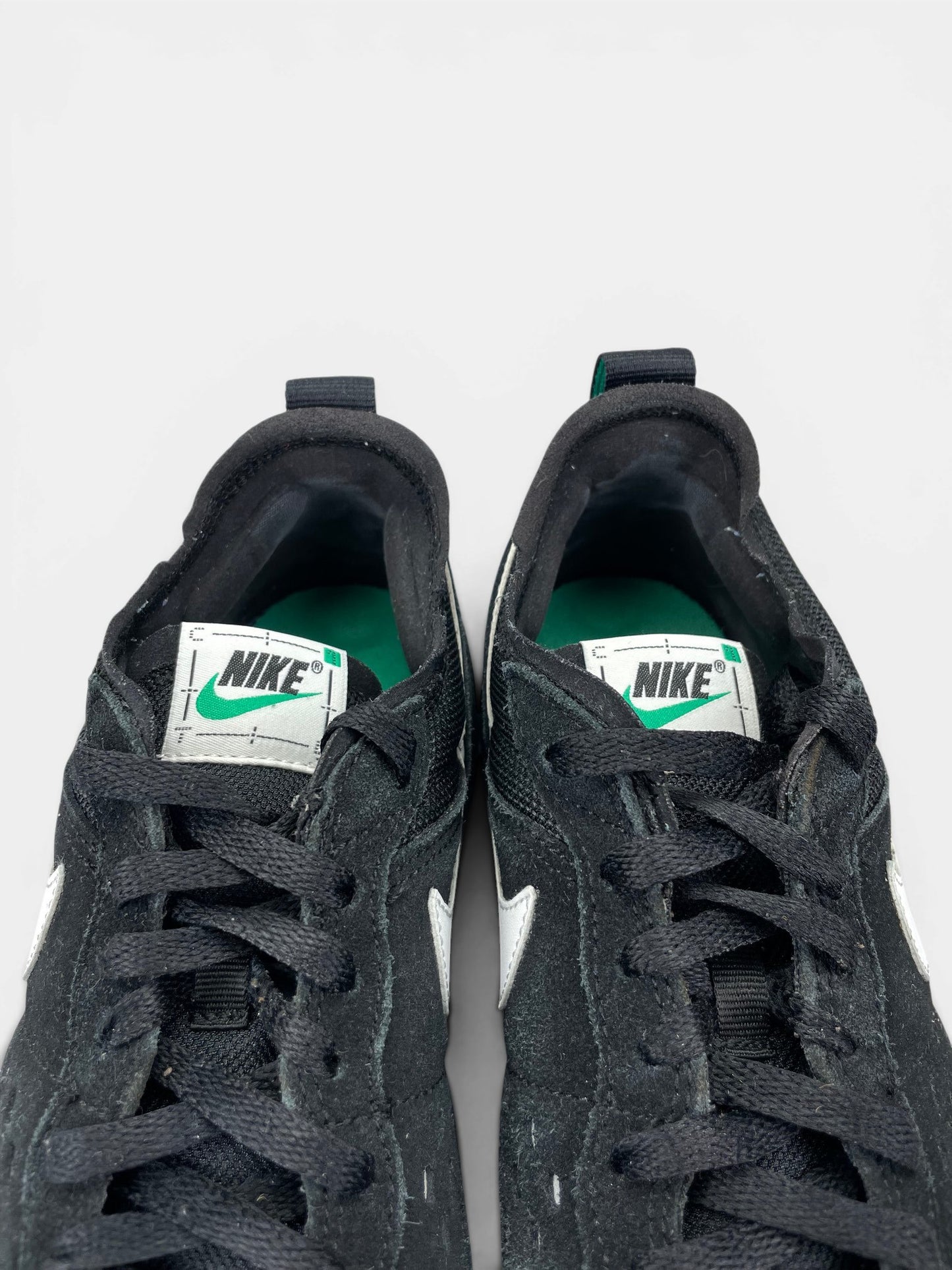 Nike C1TY — buty sportowe męskie w bardzo dobrym stanie rozmiar 43, zapiętki butów