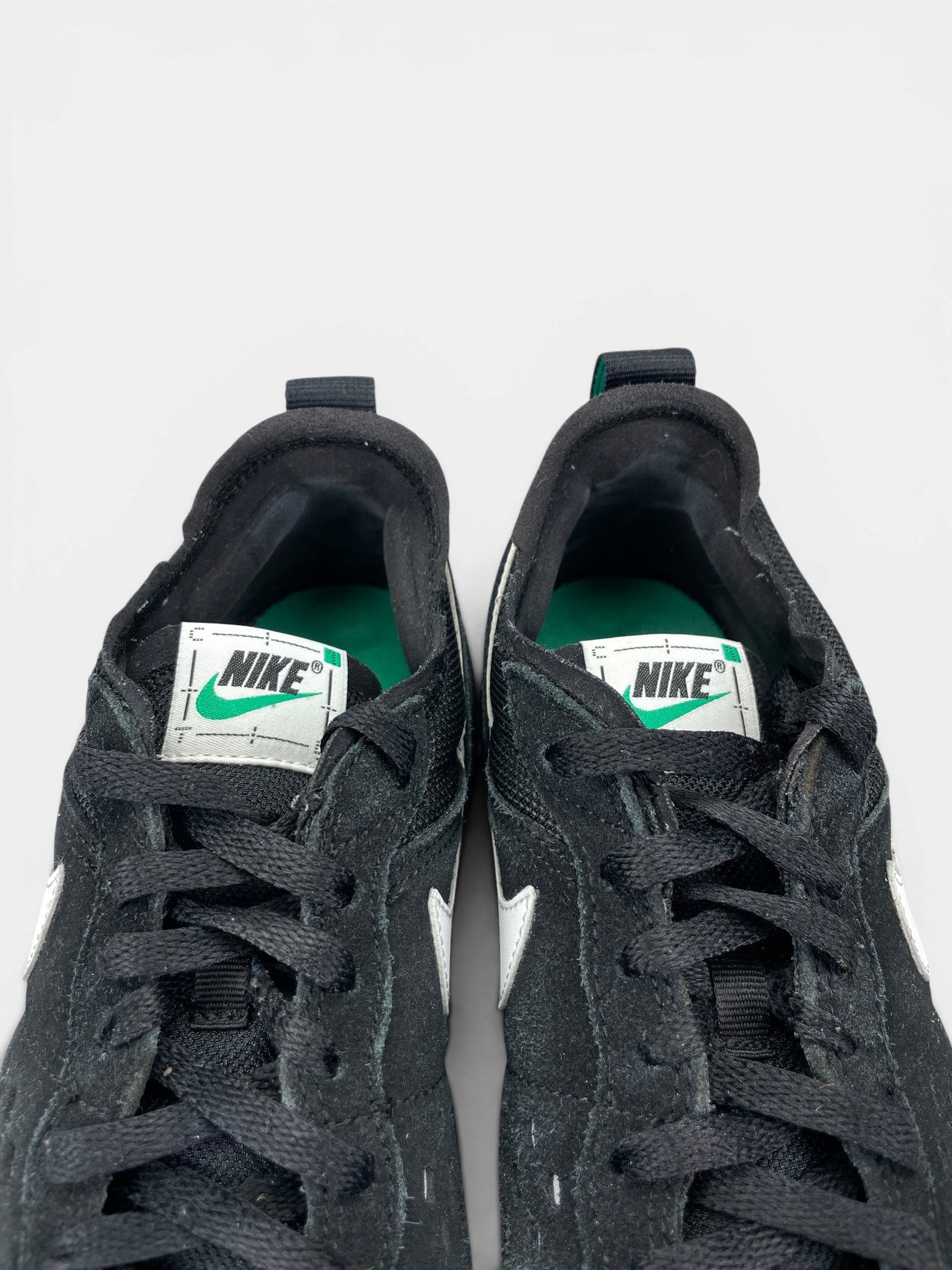 Nike C1TY — buty sportowe męskie w bardzo dobrym stanie rozmiar 43, zapiętki butów