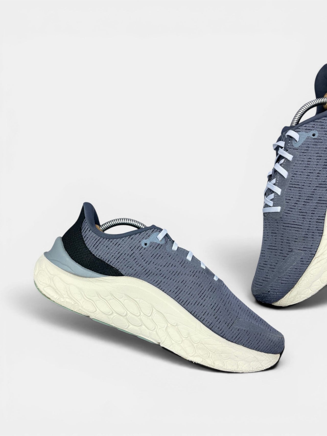 New Balance Fresh Foam X Kaiha Road — buty sportowe męskie w bardzo dobrym stanie rozmiar 44, wewnętrzny panel lewego buta