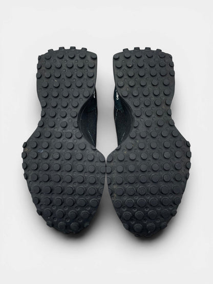 New Balance 327 Triple Black — buty sportowe damskie w bardzo dobrym stanie rozmiar 39.5, podeszwa