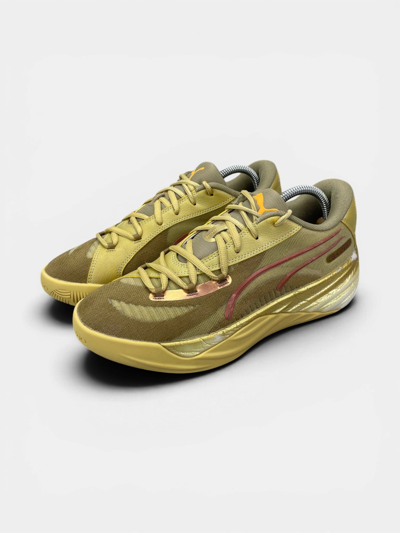 Puma All Pro Nitro Cny CNY — buty sportowe damskie w bardzo dobrym stanie rozmiar 39, widok z boku