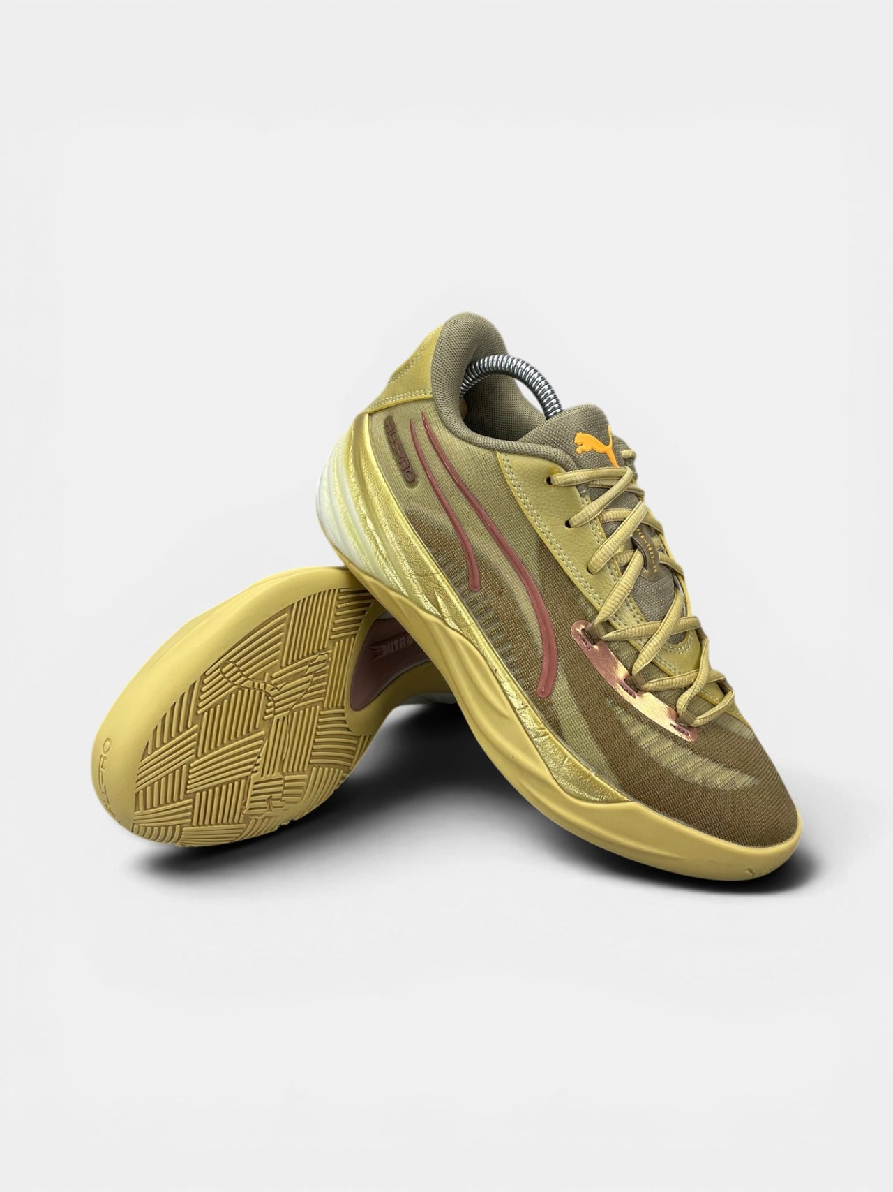 Puma All Pro Nitro Cny CNY — buty sportowe damskie w bardzo dobrym stanie rozmiar 39, boczny profil