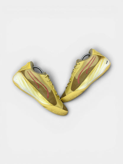 Puma All Pro Nitro Cny CNY — buty sportowe damskie w bardzo dobrym stanie rozmiar 39, zewnętrzny panel prawego buta