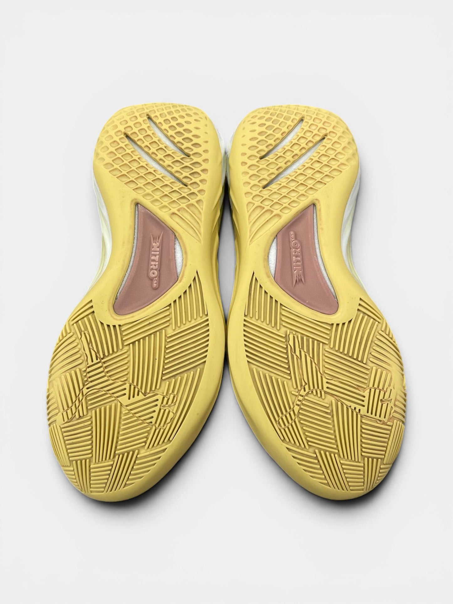 Puma All Pro Nitro Cny CNY — buty sportowe damskie w bardzo dobrym stanie rozmiar 39, podeszwa