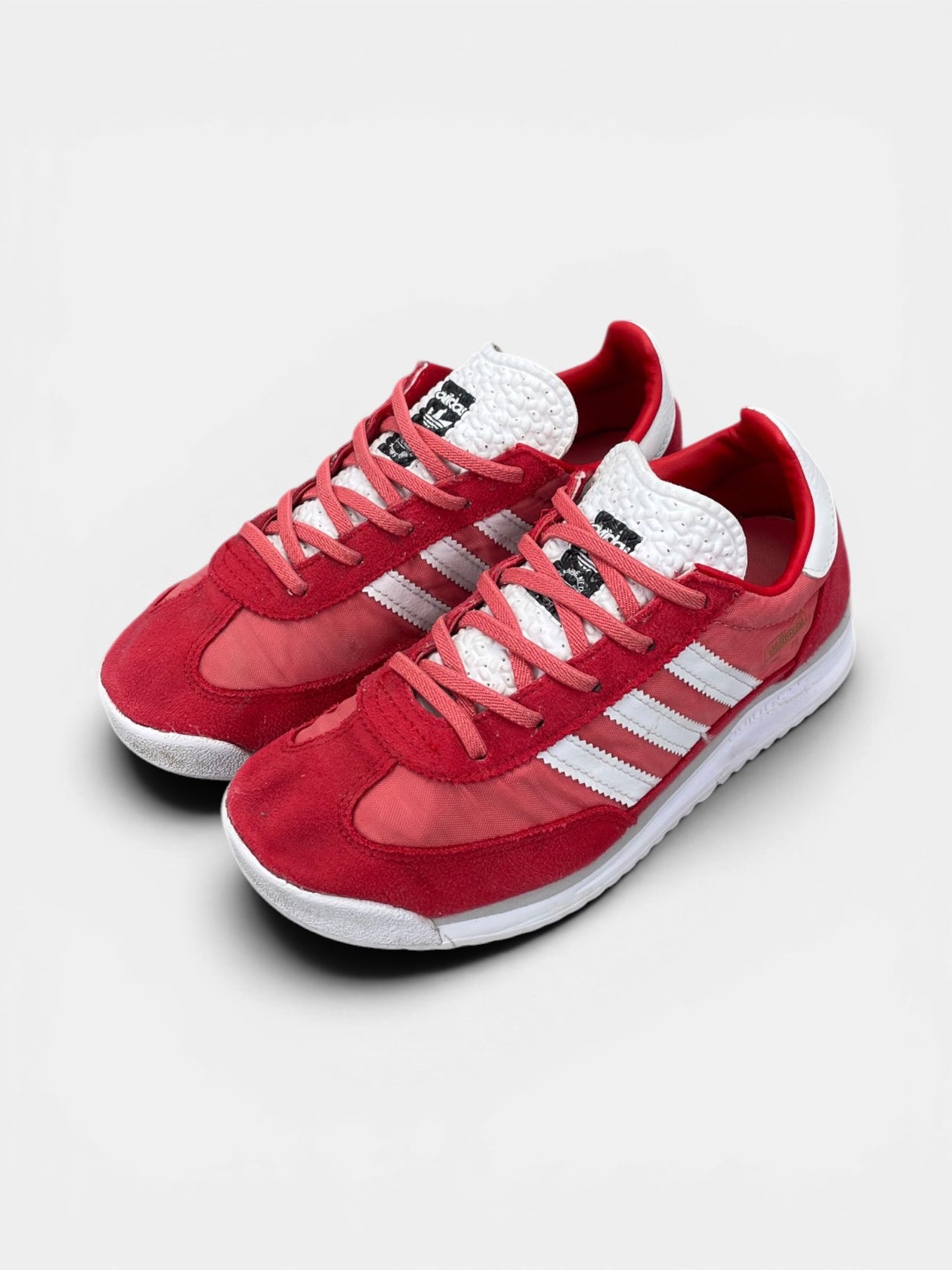Adidas SL 72 Preloved Scarlet — buty sportowe dziecięce w bardzo dobrym stanie rozmiar 32, widok z boku