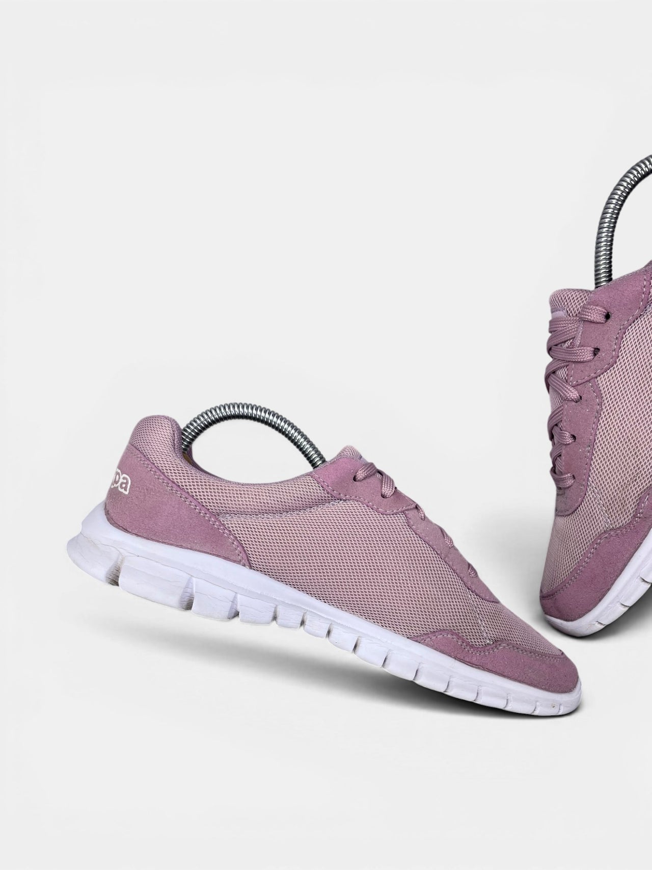 Kappa Sneakers — buty sportowe damskie w bardzo dobrym stanie rozmiar 40, wewnętrzny panel lewego buta