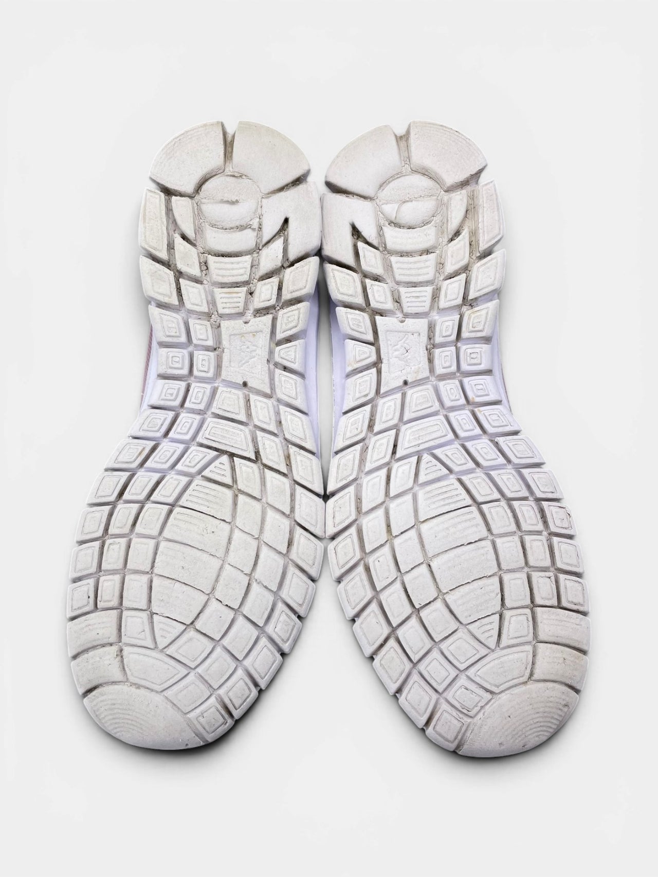Kappa Sneakers — buty sportowe damskie w bardzo dobrym stanie rozmiar 40, podeszwa