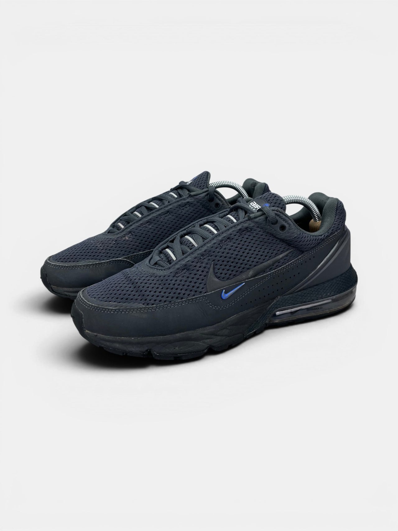 Nike Air Max Pulse Black Blue — buty sportowe męskie w dobrym stanie rozmiar 43, widok z boku