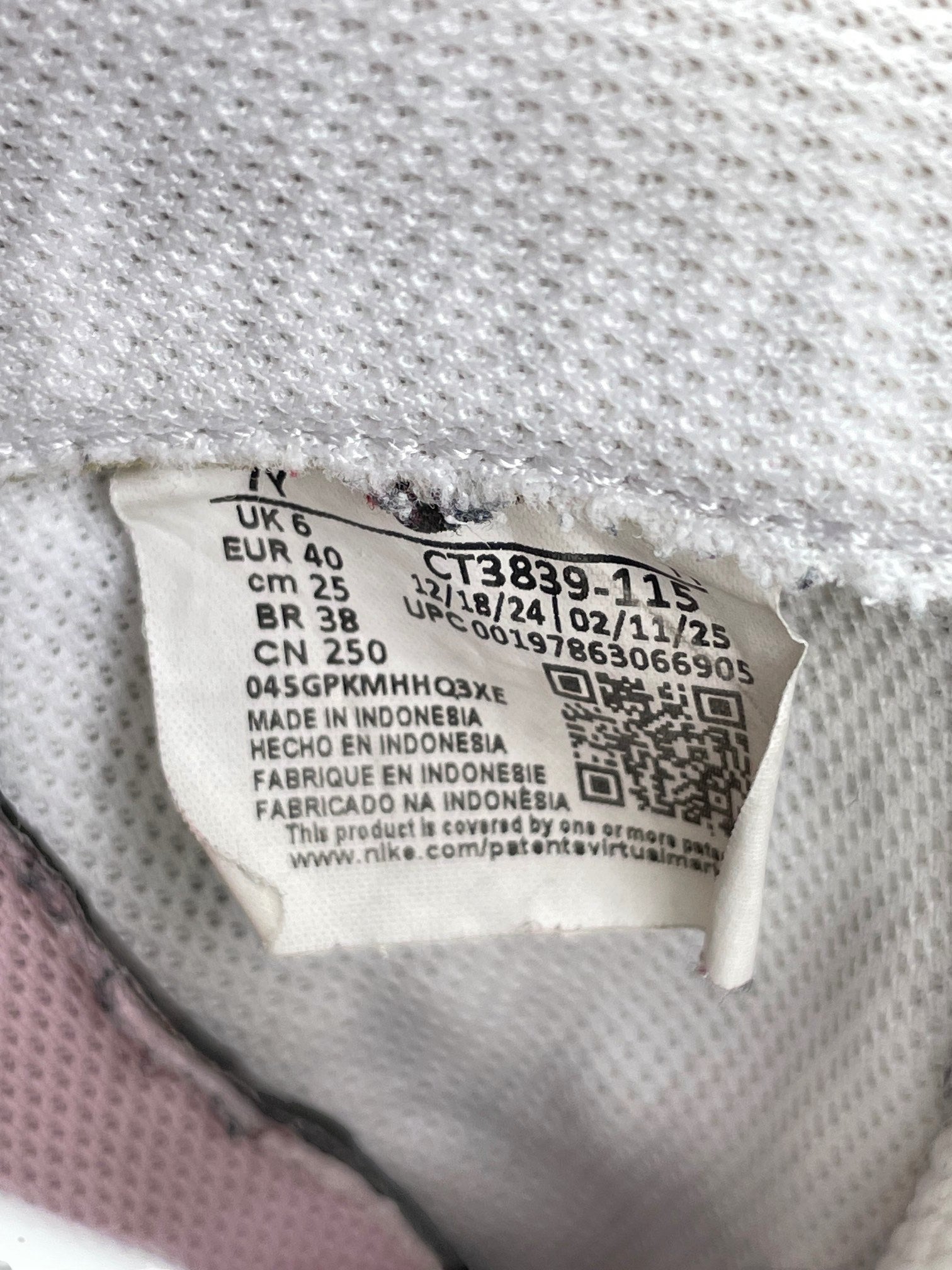Nike Air Force 1 Low White/Medium Soft Pink — buty sportowe damskie w bardzo dobrym stanie rozmiar 40, opcjonalne zdjęcie 2