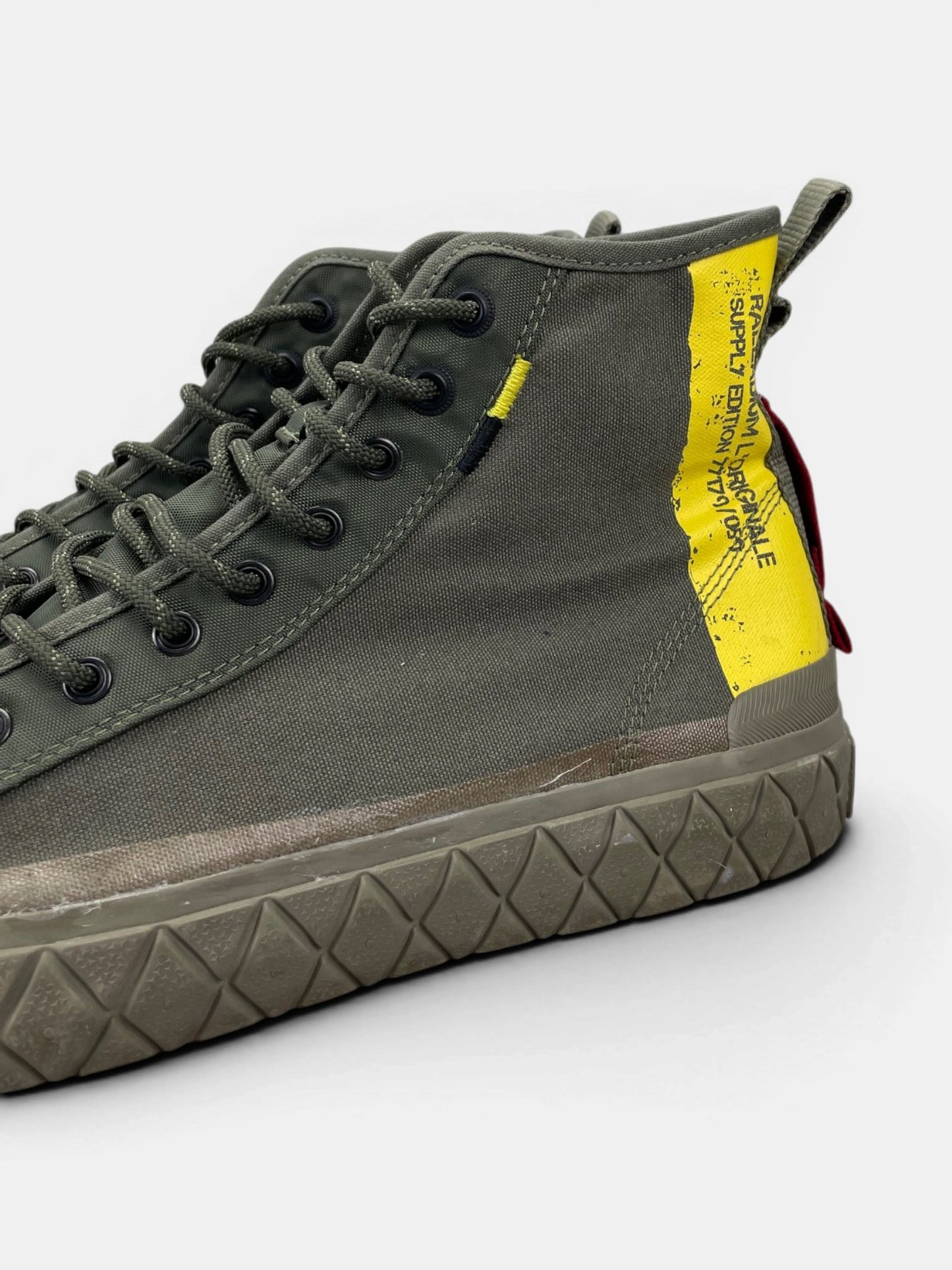 Palladium Palla Ace Supply Mid — buty sportowe męskie w bardzo dobrym stanie rozmiar 44, opcjonalne zdjęcie 1