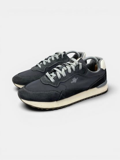 Gant Sneakers — buty sportowe męskie w bardzo dobrym stanie rozmiar 42, widok z boku