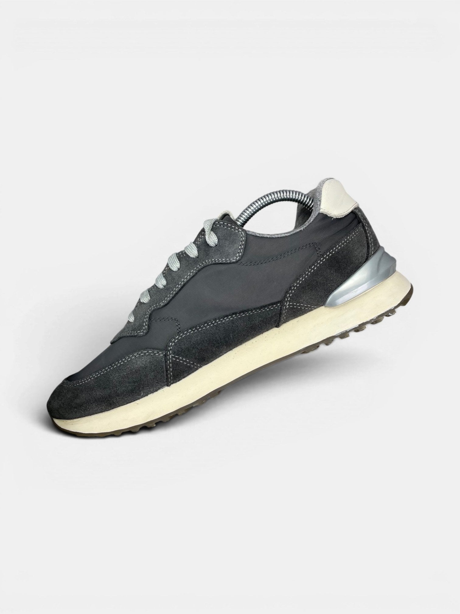 Gant Sneakers — buty sportowe męskie w bardzo dobrym stanie rozmiar 42, wewnętrzny panel prawego buta