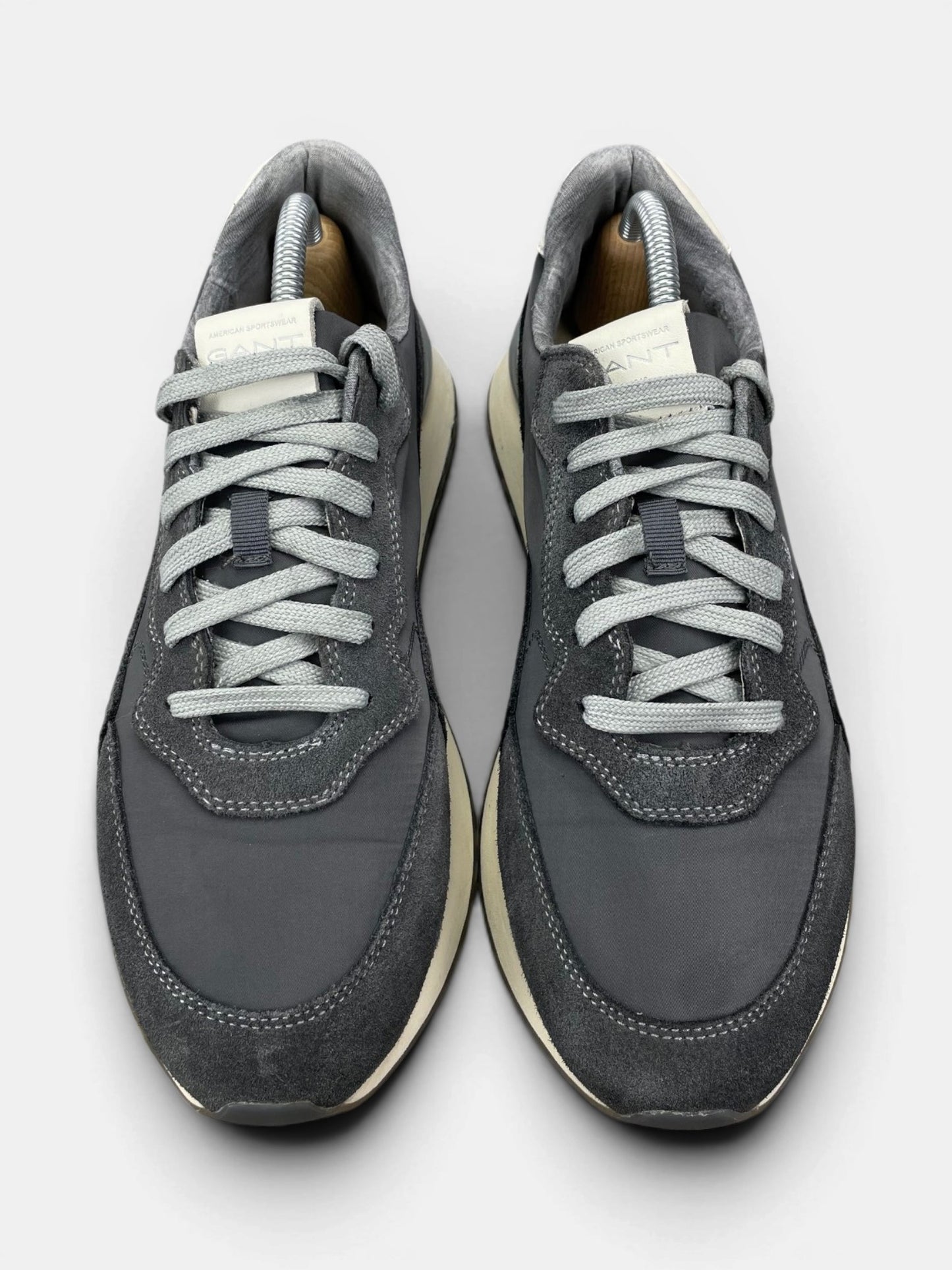 Gant Sneakers — buty sportowe męskie w bardzo dobrym stanie rozmiar 42, widok z góry