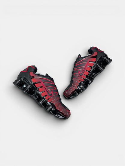 Nike Shox TL — buty sportowe męskie w bardzo dobrym stanie rozmiar 45.5, zewnętrzny panel prawego buta