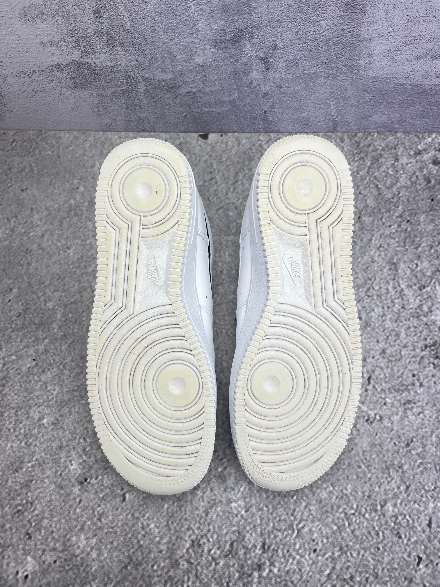 Nike Air Force 1 '07 LV8 Nylon Swoosh - buty sportowe, podeszwa