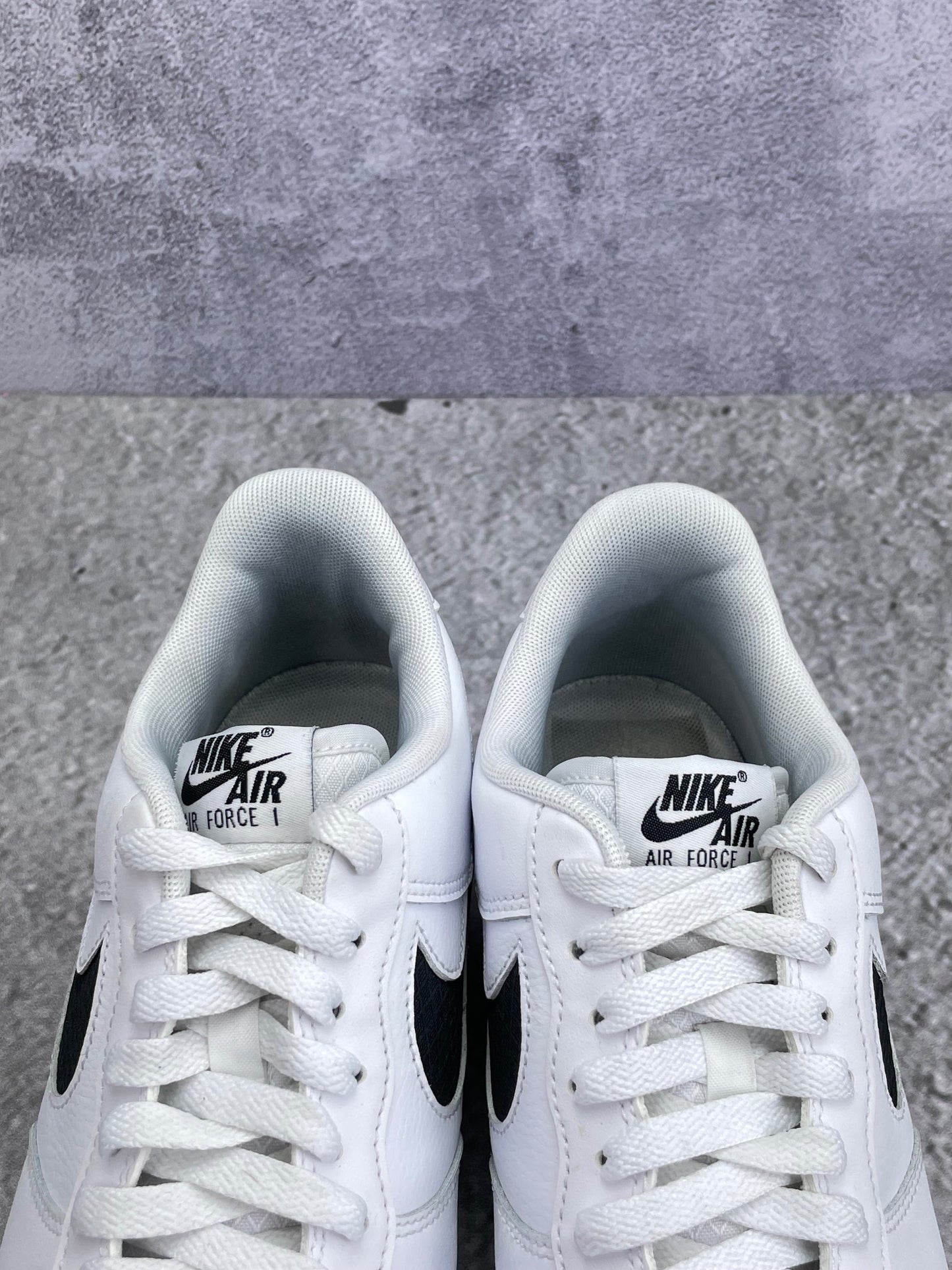 Nike Air Force 1 '07 LV8 Nylon Swoosh - buty sportowe, zapiętki butów