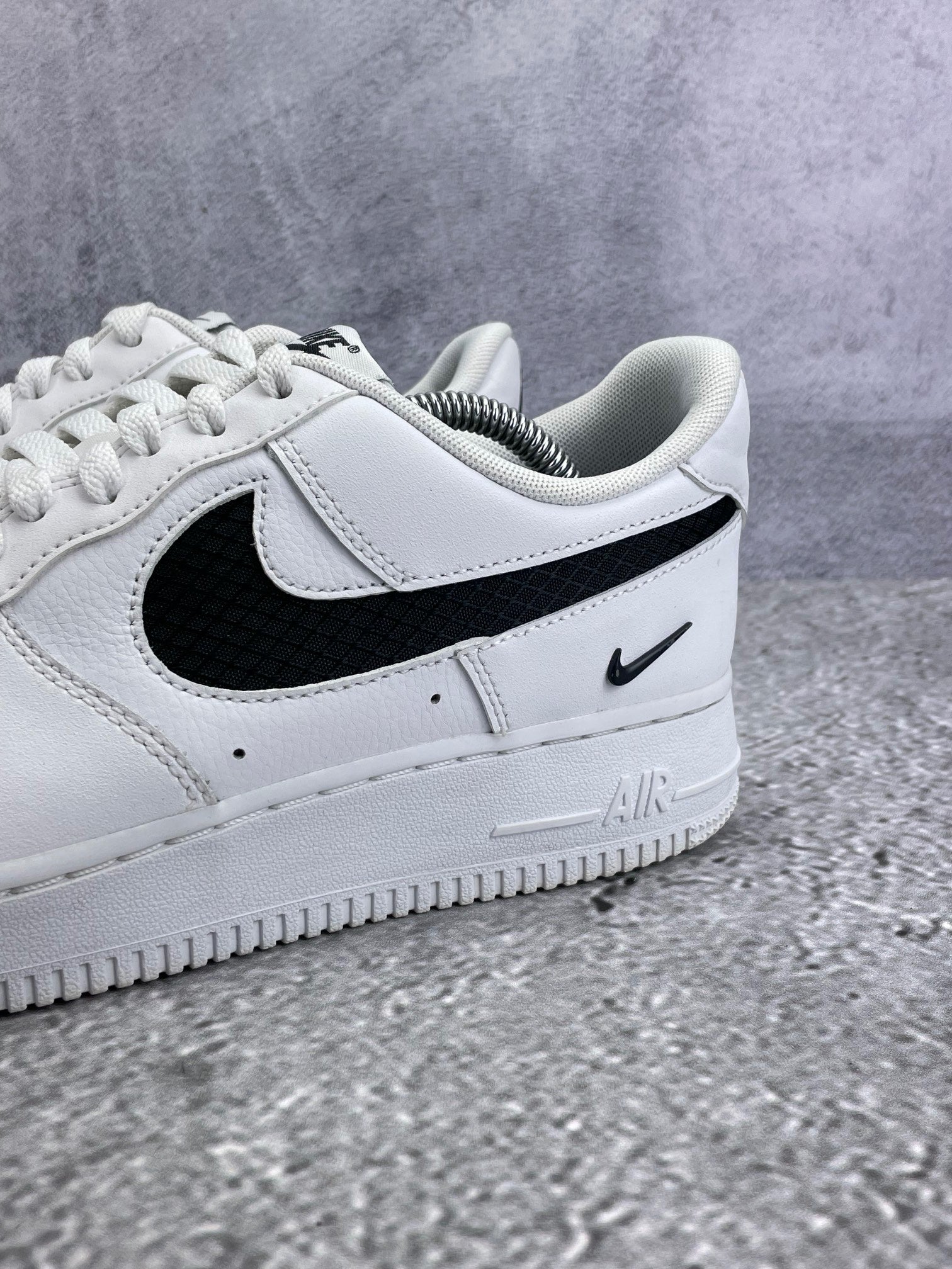 Nike Air Force 1 '07 LV8 Nylon Swoosh - buty sportowe, opcjonalne zdjęcie 2