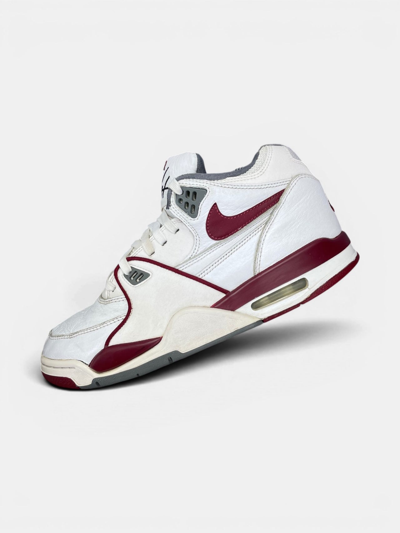 Nike Air Flight 89 Team Red — buty sportowe męskie w bardzo dobrym stanie rozmiar 42, widok z góry na wewnętrzną stronę butów