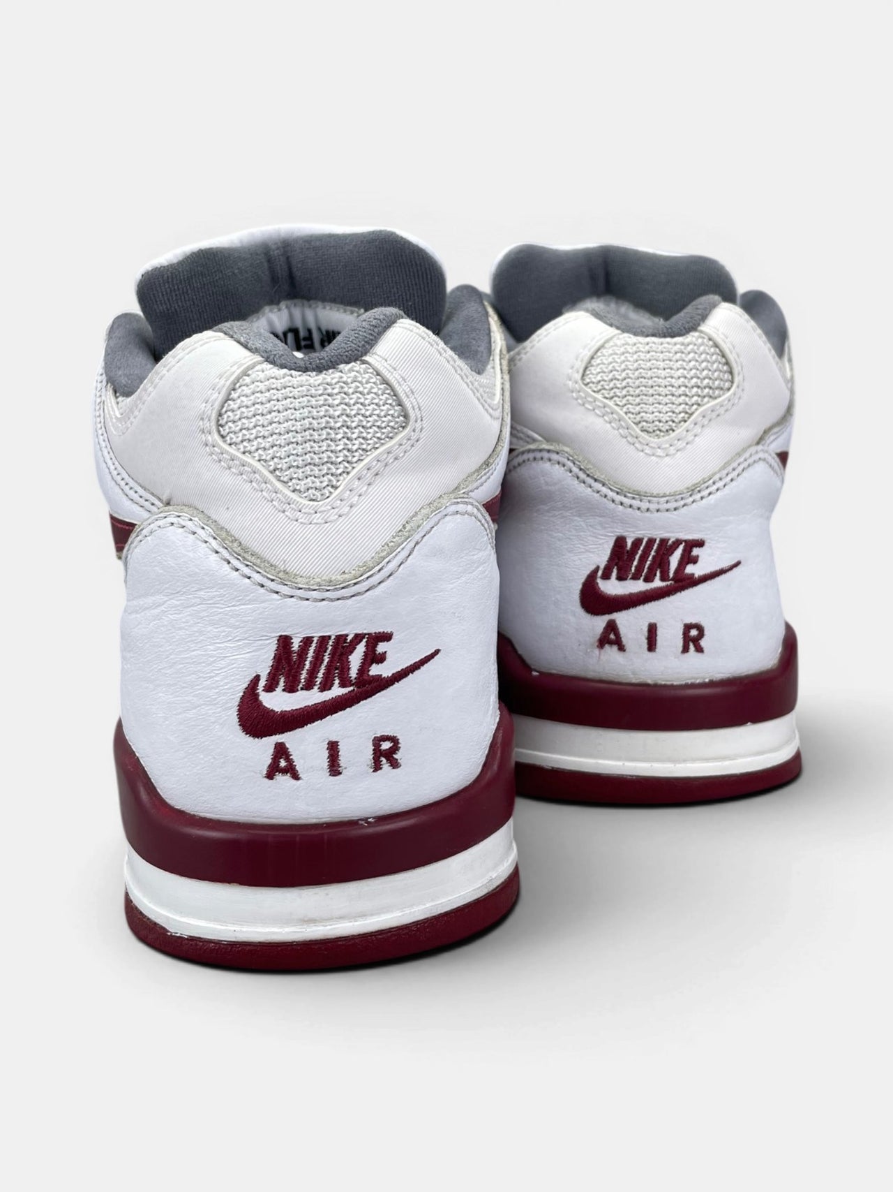 Nike Air Flight 89 Team Red — buty sportowe męskie w bardzo dobrym stanie rozmiar 42, widok z tyłu