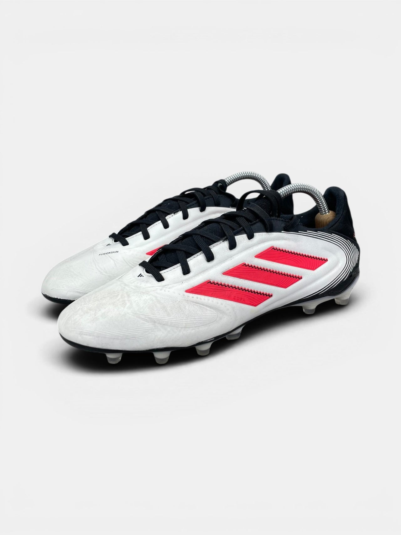 Adidas Copa Pure 3 Pro FG Pure Victory Pack — buty sportowe męskie w bardzo dobrym stanie rozmiar 42 2/3, widok z boku