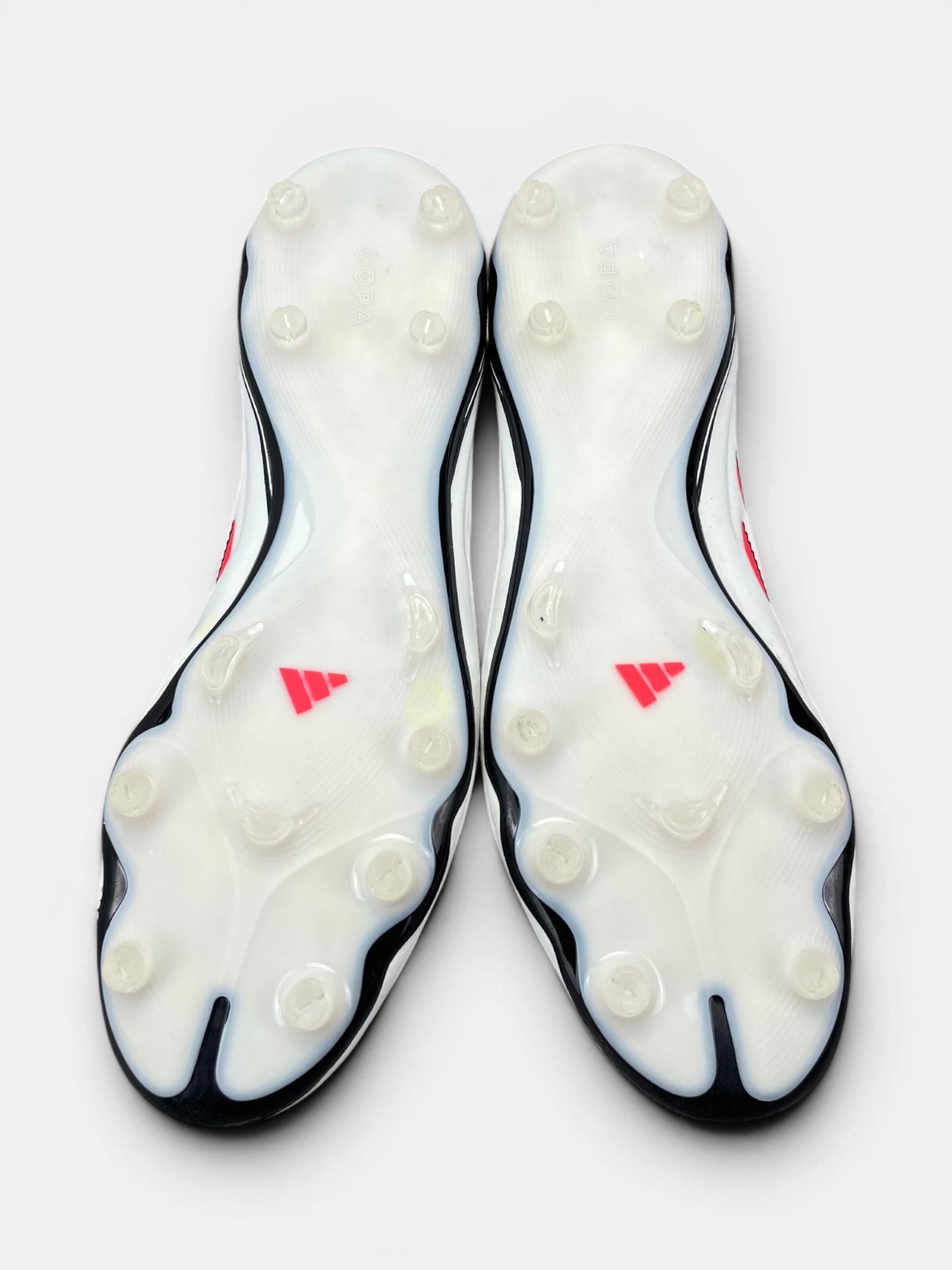 Adidas Copa Pure 3 Pro FG Pure Victory Pack — buty sportowe męskie w bardzo dobrym stanie rozmiar 42 2/3, widok z góry na wewnętrzną stronę butów