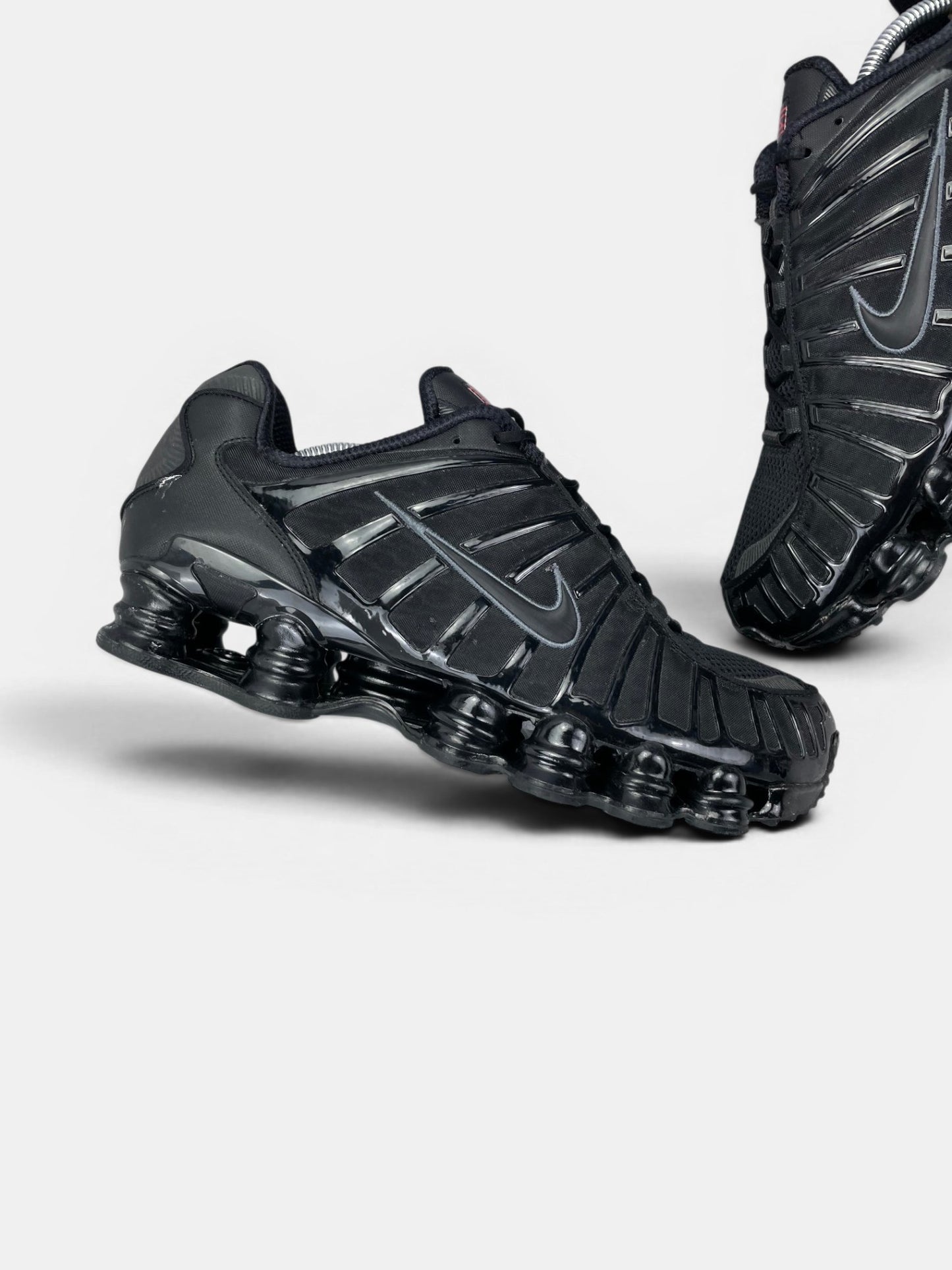 Nike Shox TL Metallic Hematite — buty sportowe męskie w bardzo dobrym stanie rozmiar 45, zewnętrzny panel lewego buta