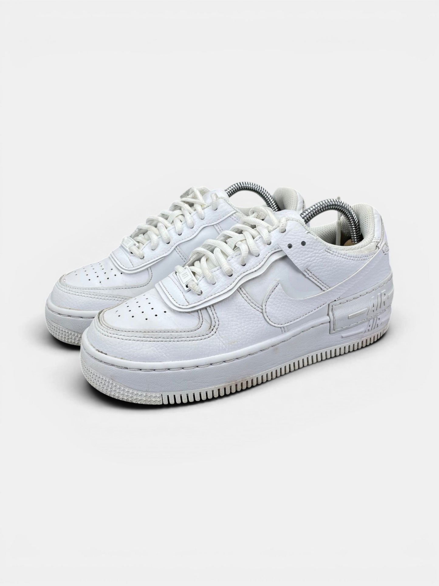 Nike Air Force 1 Shadow Triple White — buty sportowe damskie w bardzo dobrym stanie rozmiar 37.5, widok z boku