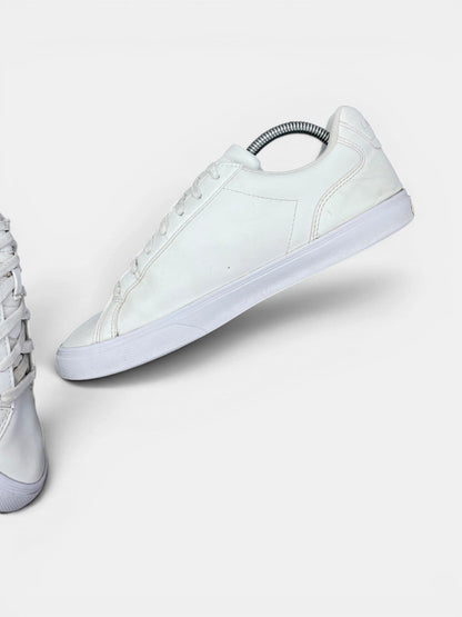 Lacoste Lerond — buty sportowe męskie w bardzo dobrym stanie rozmiar 42, wewnętrzny panel prawego buta