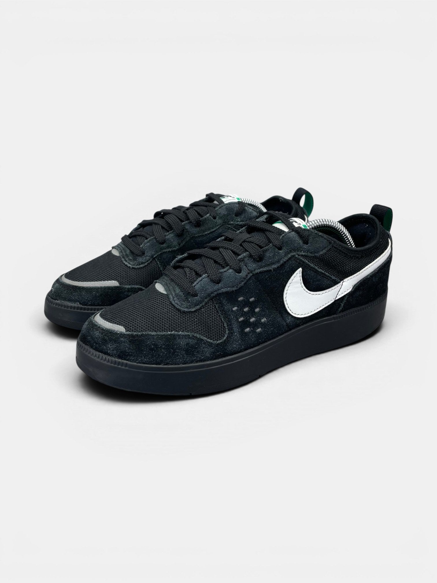 Nike C1TY Street — buty sportowe męskie w bardzo dobrym stanie rozmiar 39, widok z boku