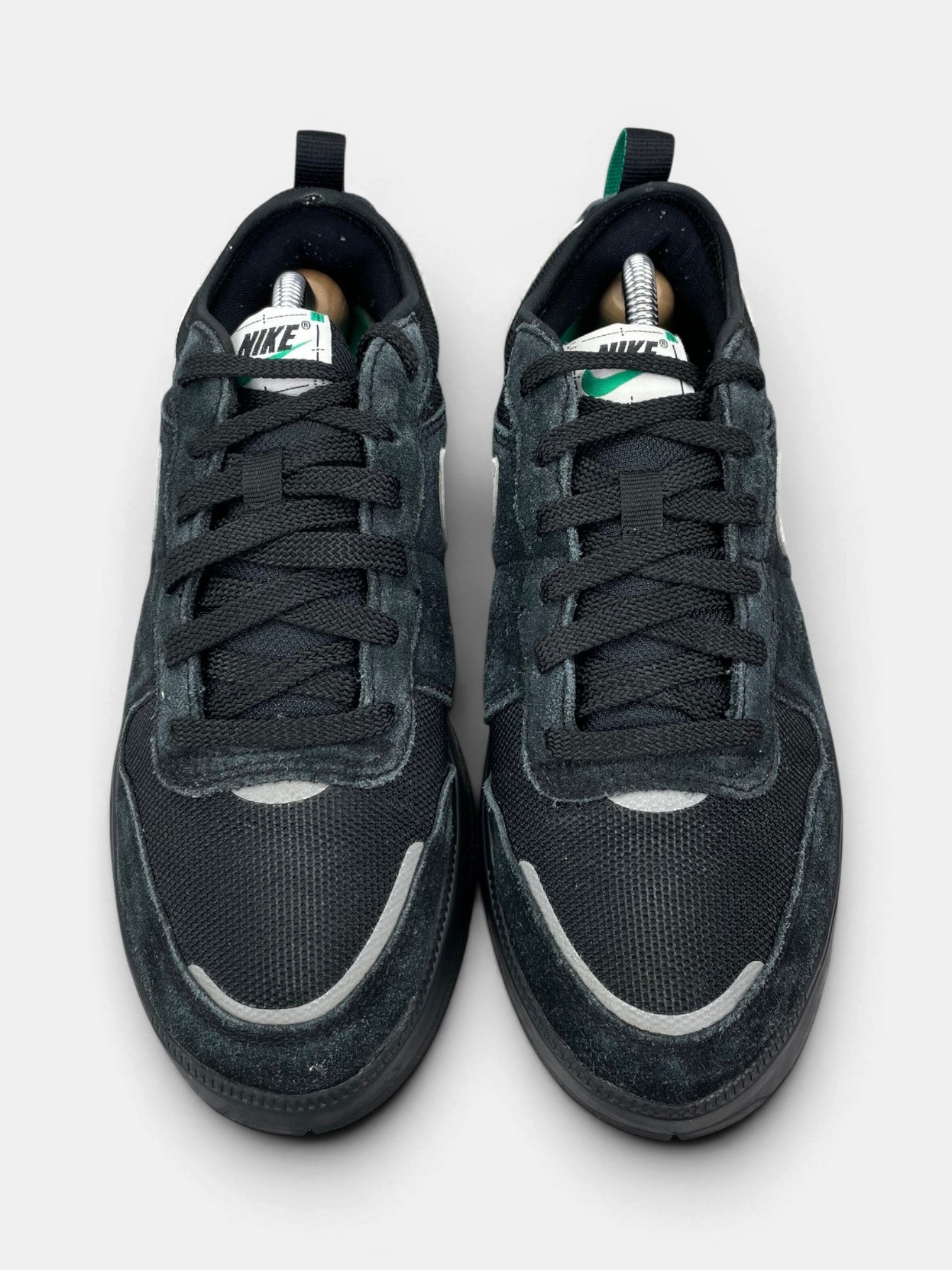 Nike C1TY Street — buty sportowe męskie w bardzo dobrym stanie rozmiar 39, widok z góry