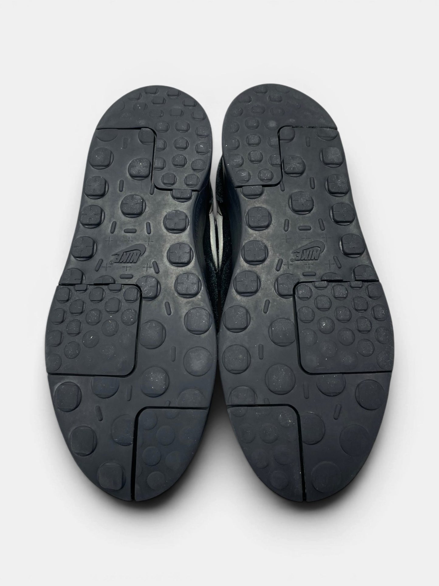 Nike C1TY Street — buty sportowe męskie w bardzo dobrym stanie rozmiar 39, podeszwa
