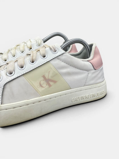 Calvin Klein Sneakers — buty sportowe damskie w bardzo dobrym stanie rozmiar 37, opcjonalne zdjęcie 1