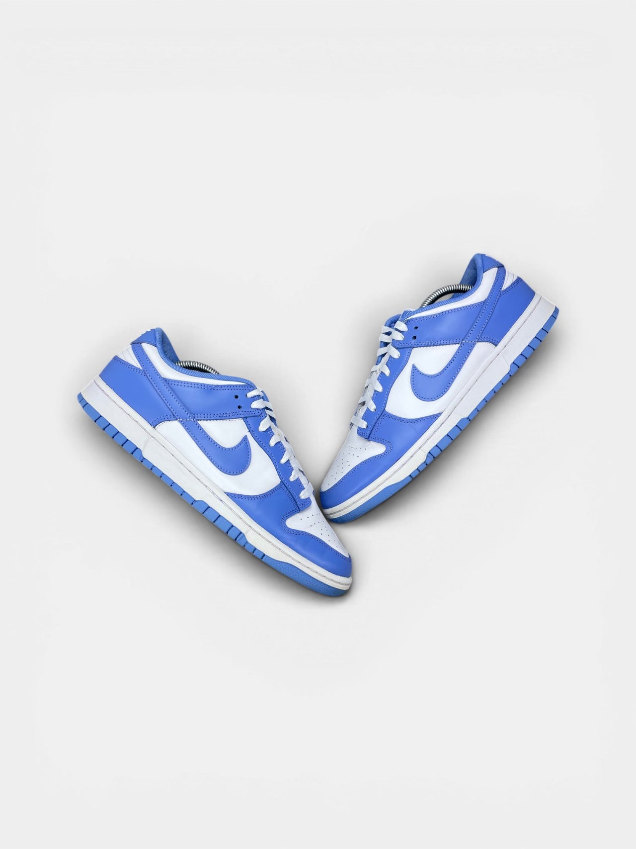 Nike Dunk Low Polar Blue — buty sportowe męskie w bardzo dobrym stanie rozmiar 44, widok z góry na zewnętrzną stronę butów