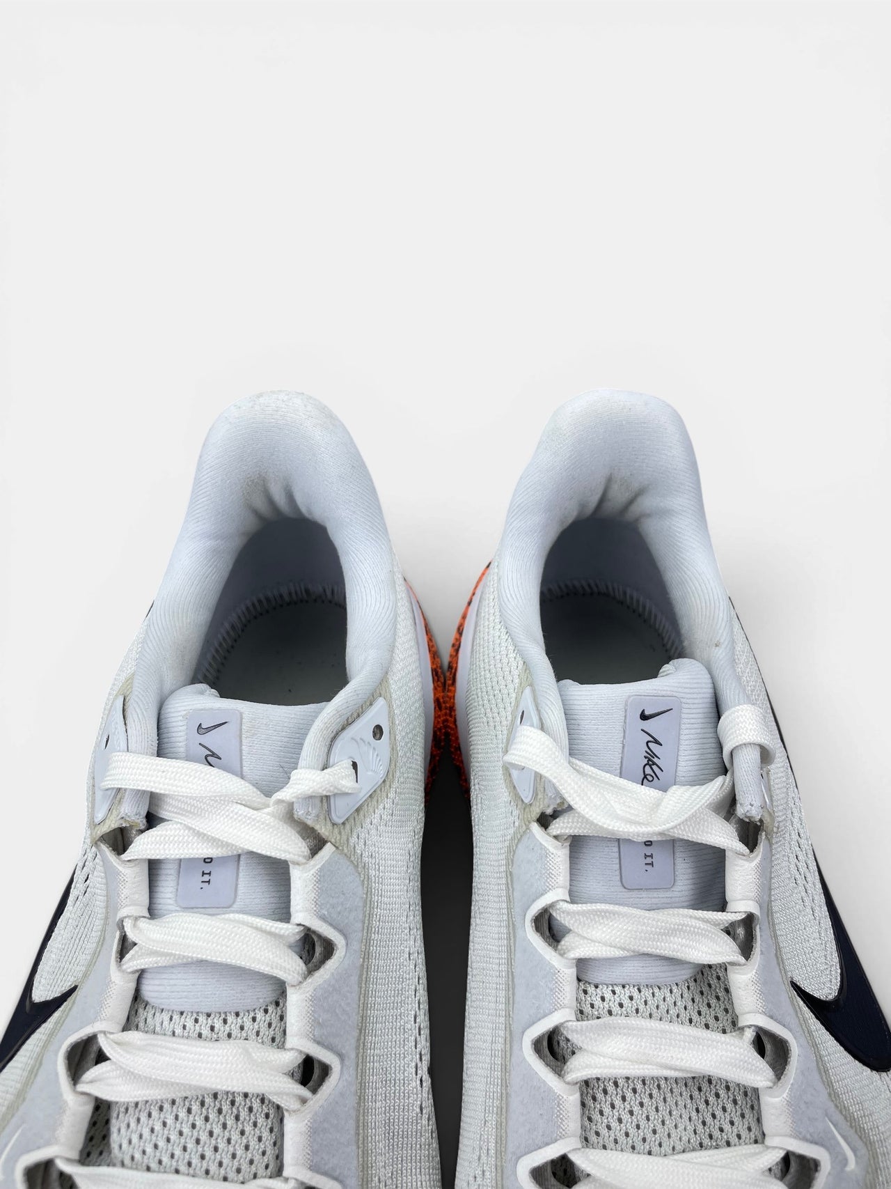 Nike InfinityRN 4 Electric Pack — buty sportowe męskie w bardzo dobrym stanie rozmiar 44, zapiętki butów