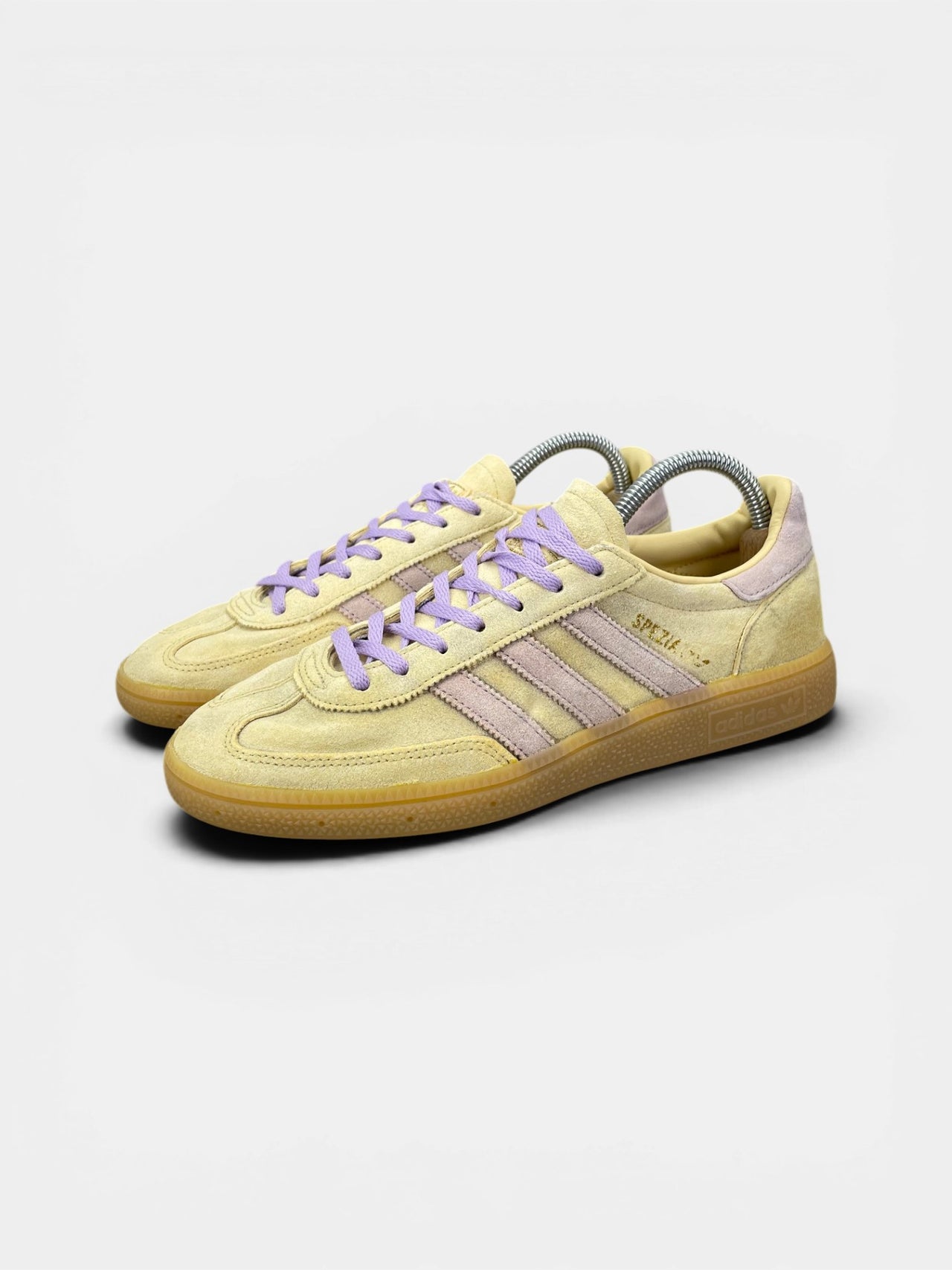 Adidas Handball Spezial W — buty sportowe damskie w bardzo dobrym stanie rozmiar 40 2/3, widok z boku