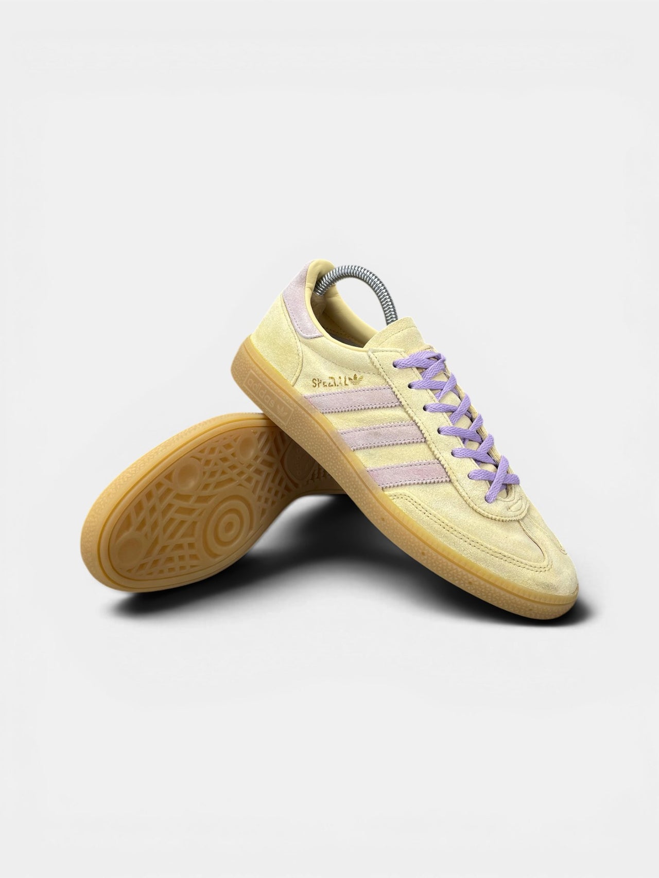 Adidas Handball Spezial W — buty sportowe damskie w bardzo dobrym stanie rozmiar 40 2/3, boczny profil