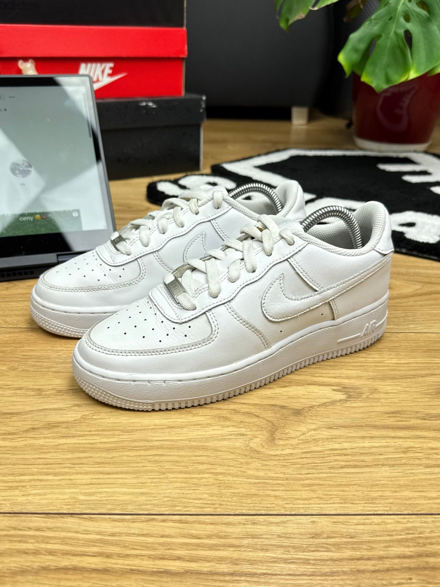 Nike Air Force 1 Low (38.5)