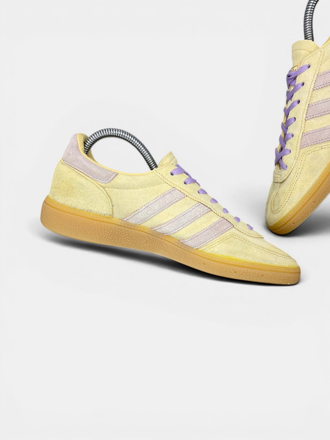 Adidas Handball Spezial W — buty sportowe damskie w bardzo dobrym stanie rozmiar 40 2/3, wewnętrzny panel lewego buta