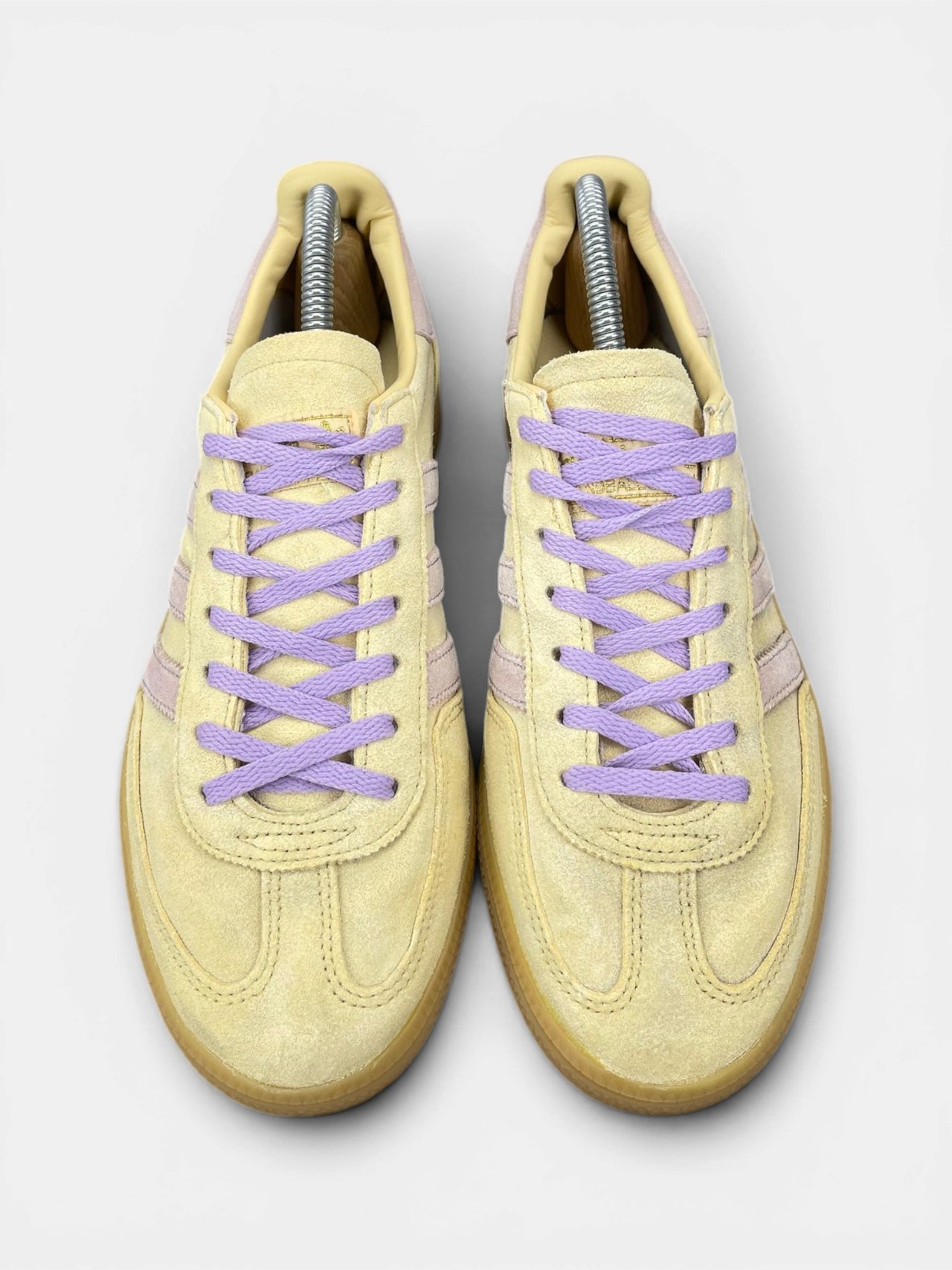 Adidas Handball Spezial W — buty sportowe damskie w bardzo dobrym stanie rozmiar 40 2/3, widok z góry