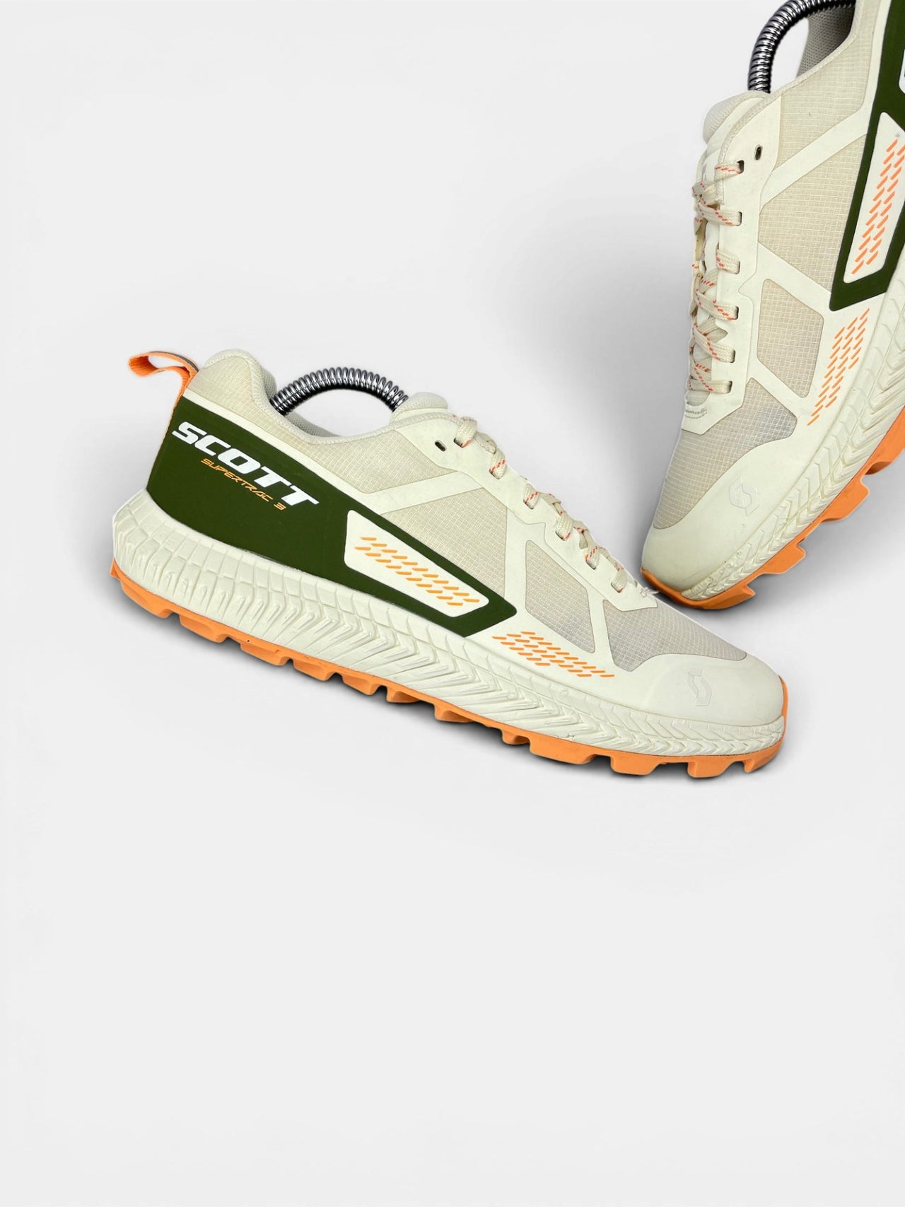 Scott Supertrac 3 — buty sportowe damskie w bardzo dobrym stanie rozmiar 40, zewnętrzny panel lewego buta