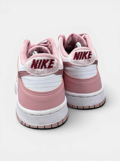 Nike Dunk Low Pink Velvet — buty sportowe damskie w bardzo dobrym stanie rozmiar 39, widok z tyłu