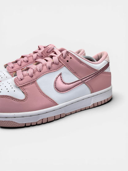 Nike Dunk Low Pink Velvet — buty sportowe damskie w bardzo dobrym stanie rozmiar 39, opcjonalne zdjęcie 1