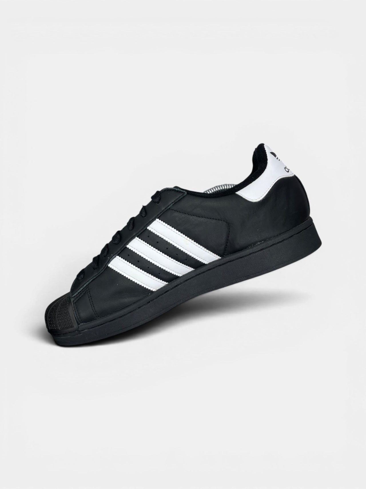Adidas Superstar II Black White — buty sportowe męskie w bardzo dobrym stanie rozmiar 45 1/3, wewnętrzny panel prawego buta