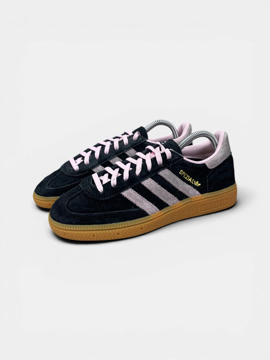 Adidas Spezial Black Pink — buty sportowe damskie w bardzo dobrym stanie rozmiar 36 2/3, widok z boku
