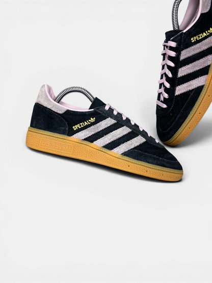 Adidas Spezial Black Pink — buty sportowe damskie w bardzo dobrym stanie rozmiar 36 2/3, zewnętrzny panel lewego buta